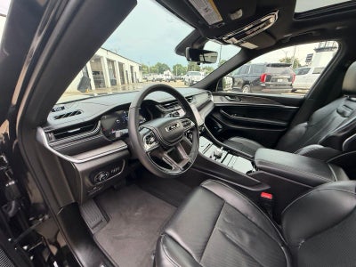 2022 Jeep Grand Cherokee Overland