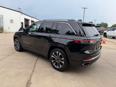 2022 Jeep Grand Cherokee Overland
