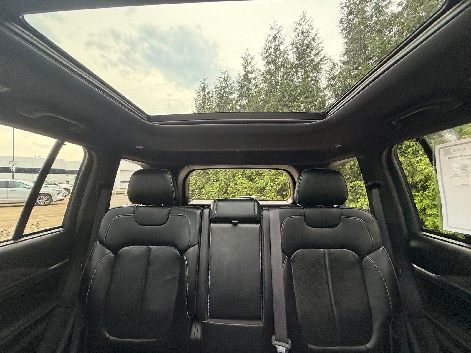 2022 Jeep Grand Cherokee Overland