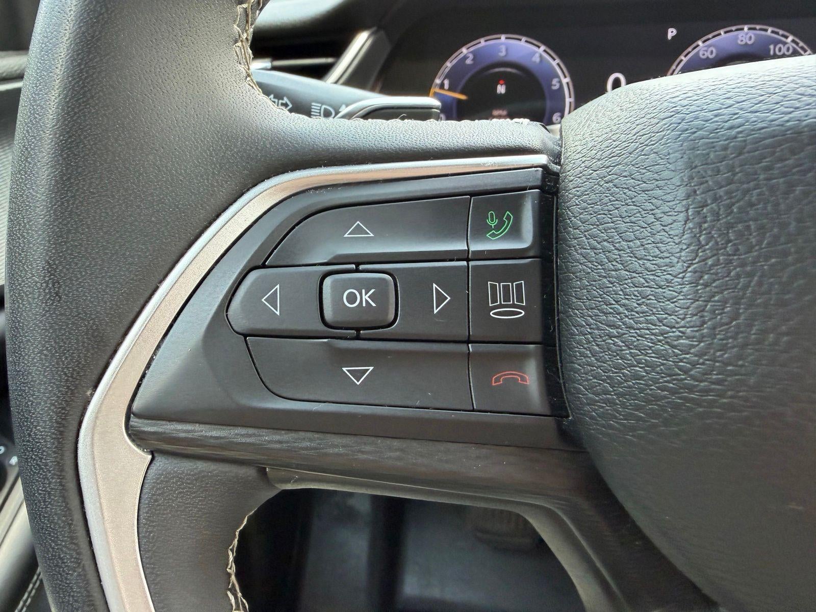 2023 Jeep Grand Cherokee L Laredo