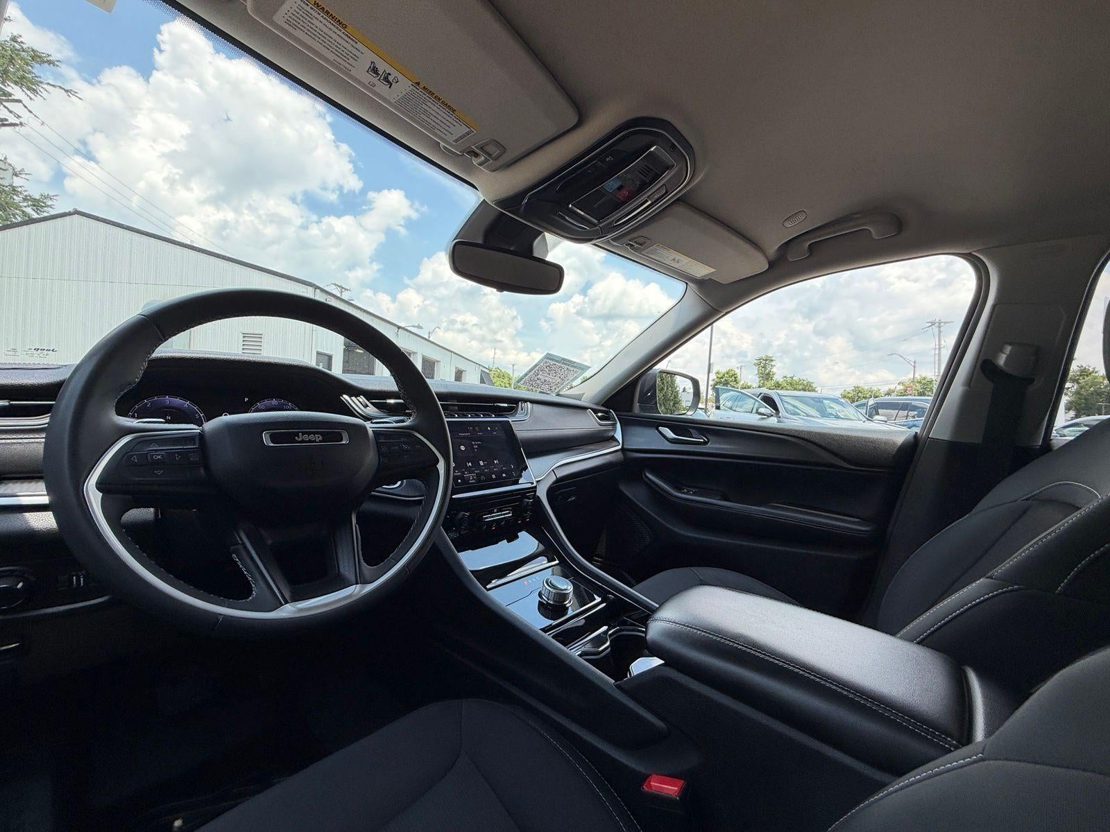 2023 Jeep Grand Cherokee L Laredo