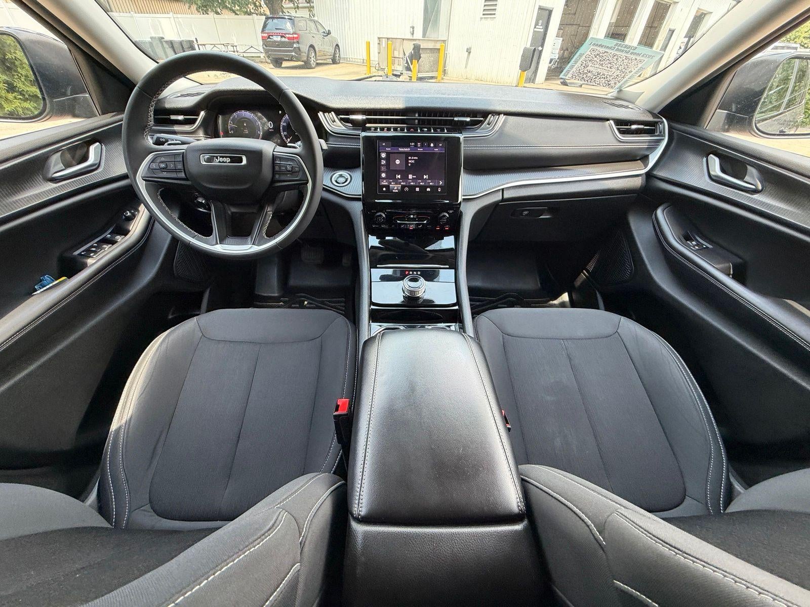 2023 Jeep Grand Cherokee L Laredo