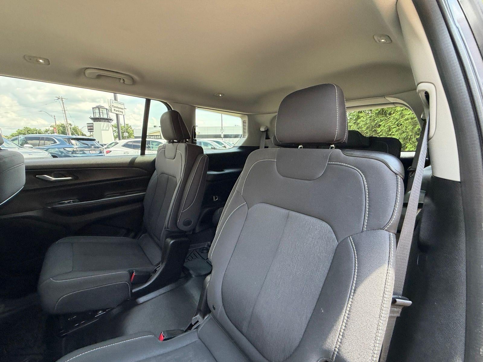 2023 Jeep Grand Cherokee L Laredo