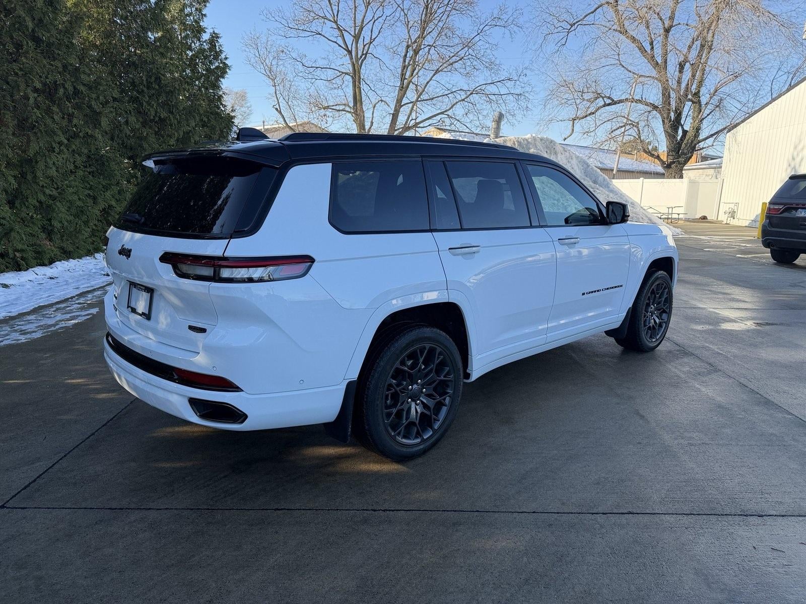 2023 Jeep Grand Cherokee L Summit
