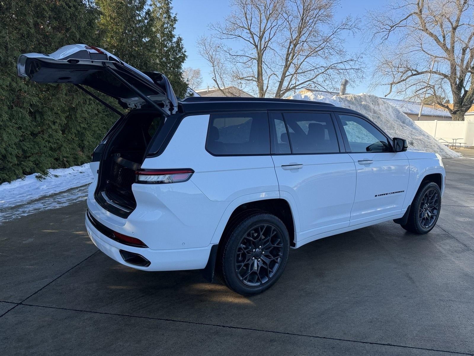 2023 Jeep Grand Cherokee L Summit