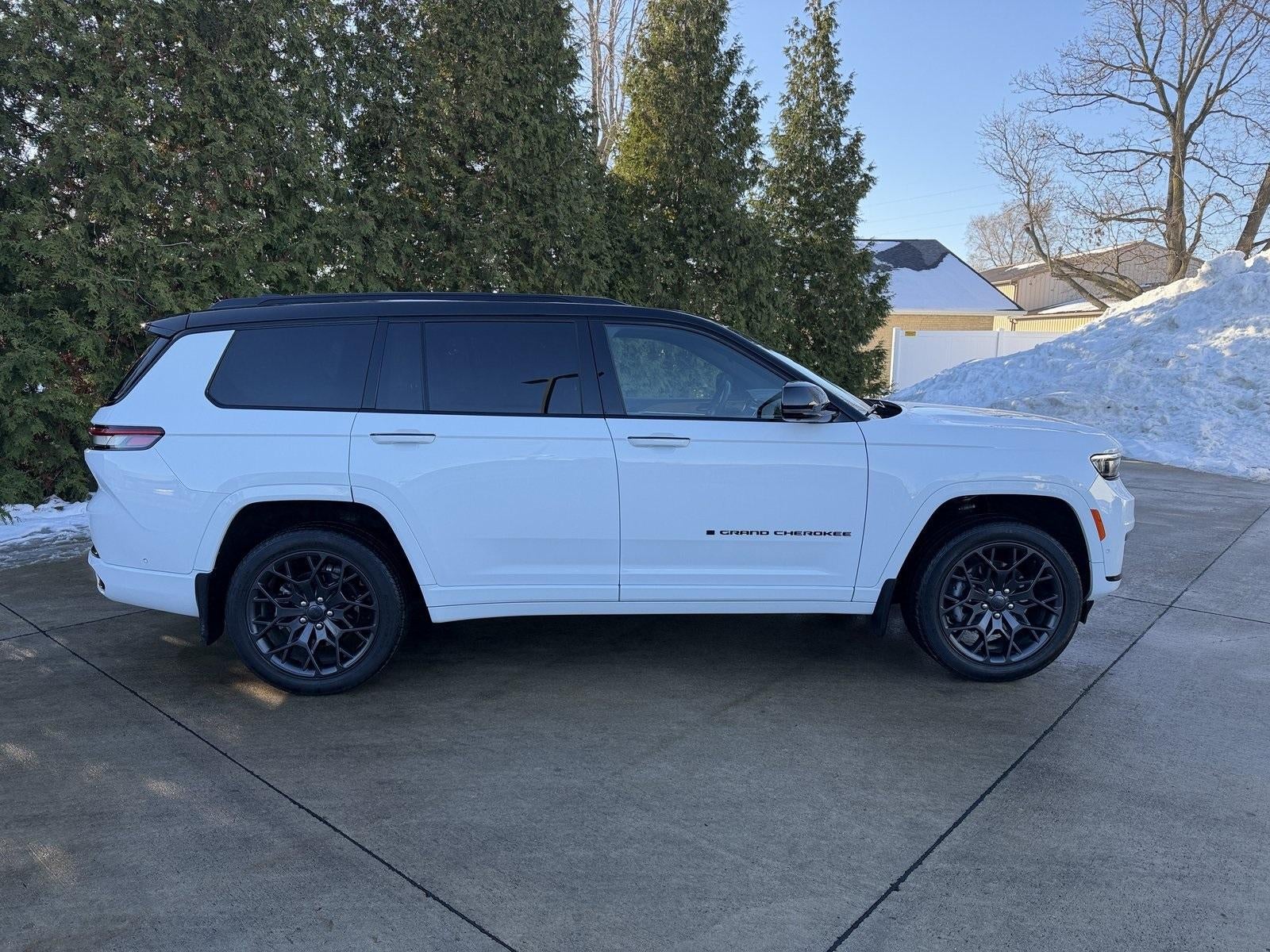 2023 Jeep Grand Cherokee L Summit