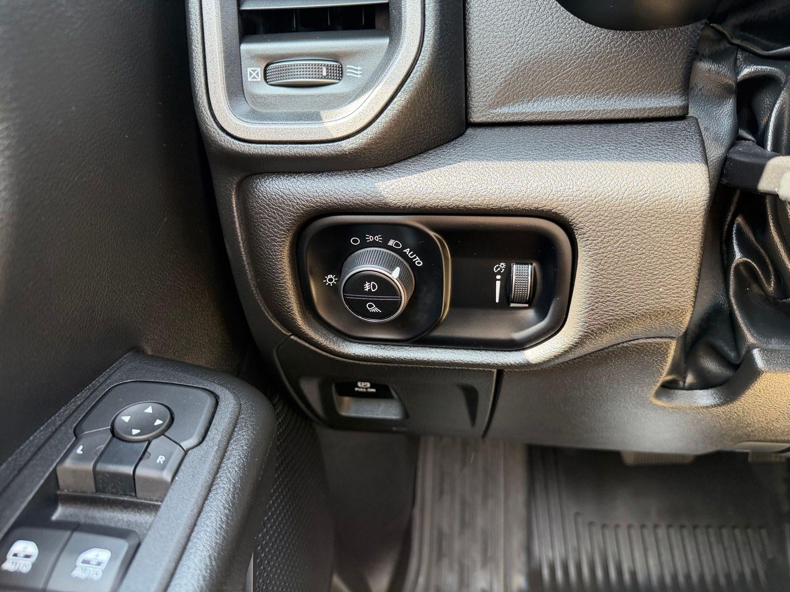 2025 RAM 1500 Warlock