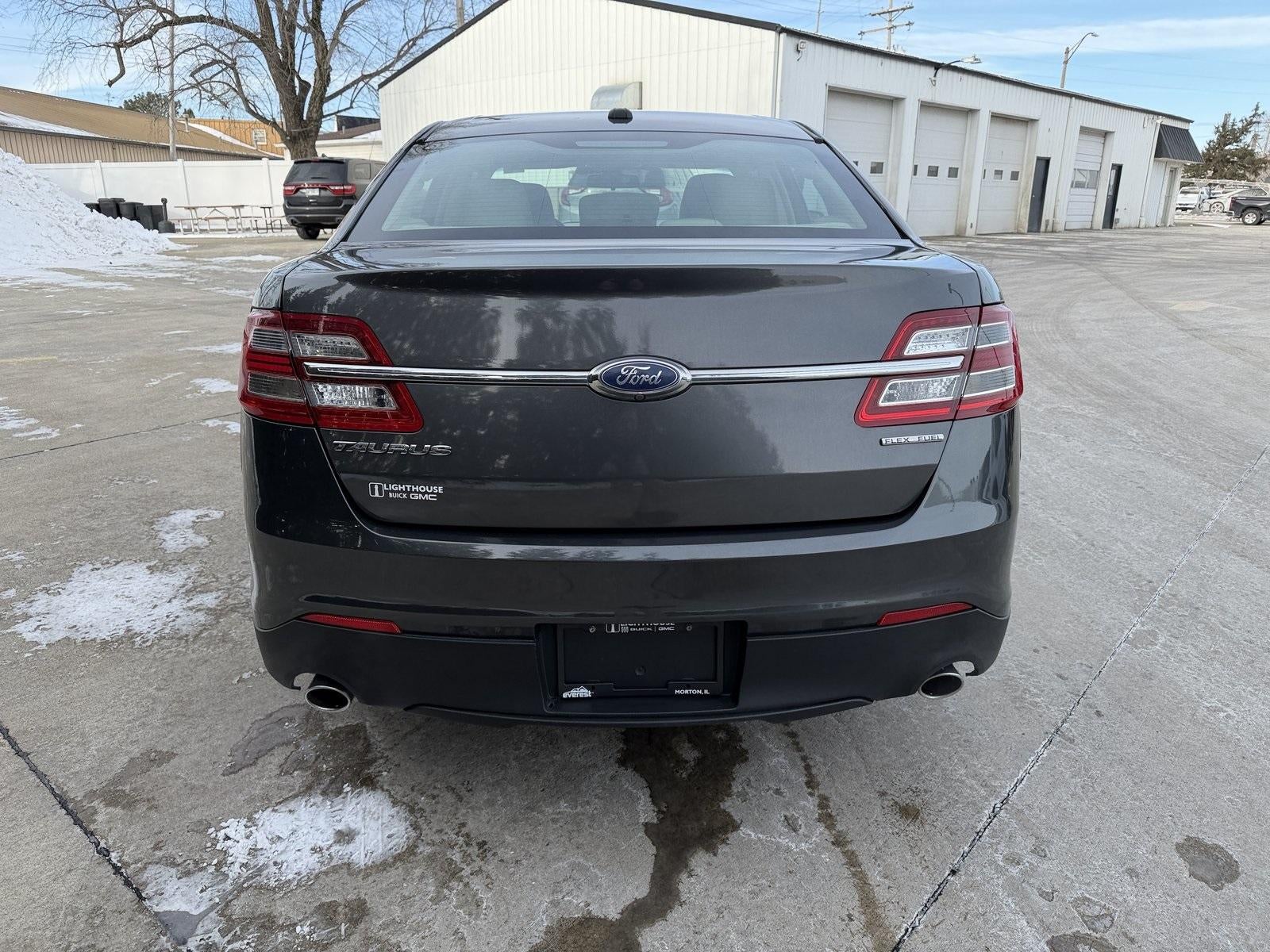 2018 Ford Taurus SE