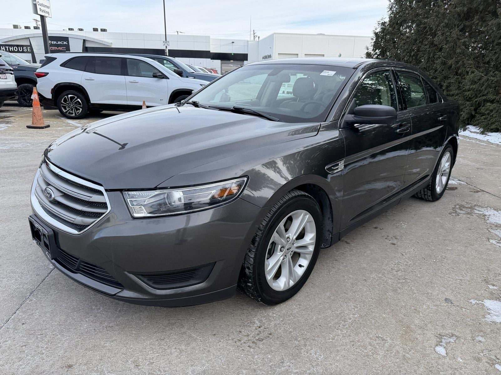 2018 Ford Taurus SE