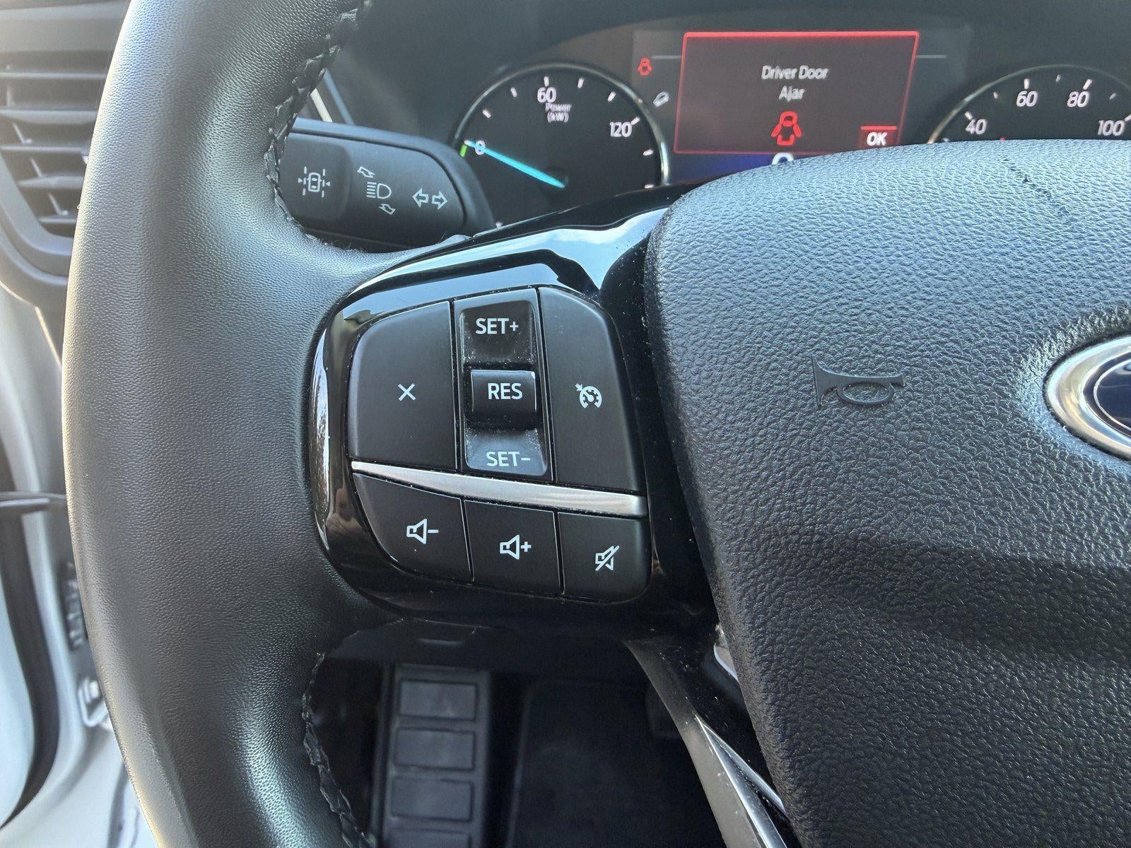 2022 Ford Escape SE Hybrid