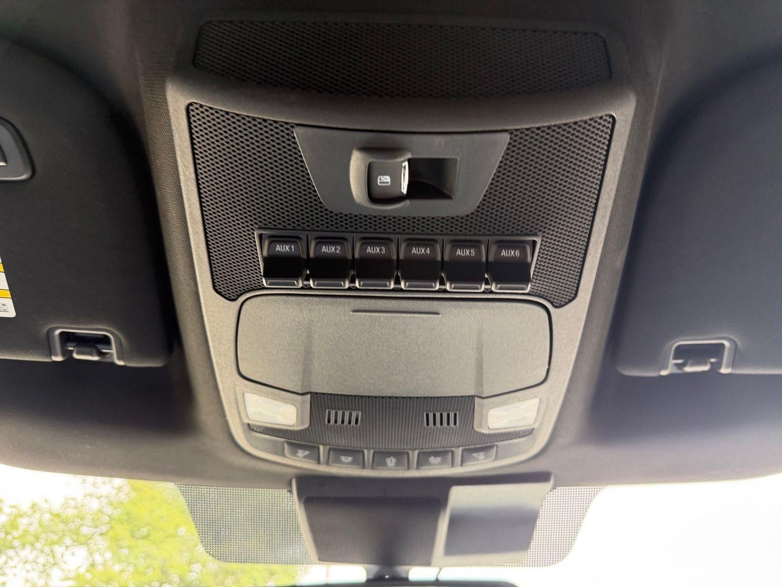2022 Ford Super Duty F-350 SRW Lariat
