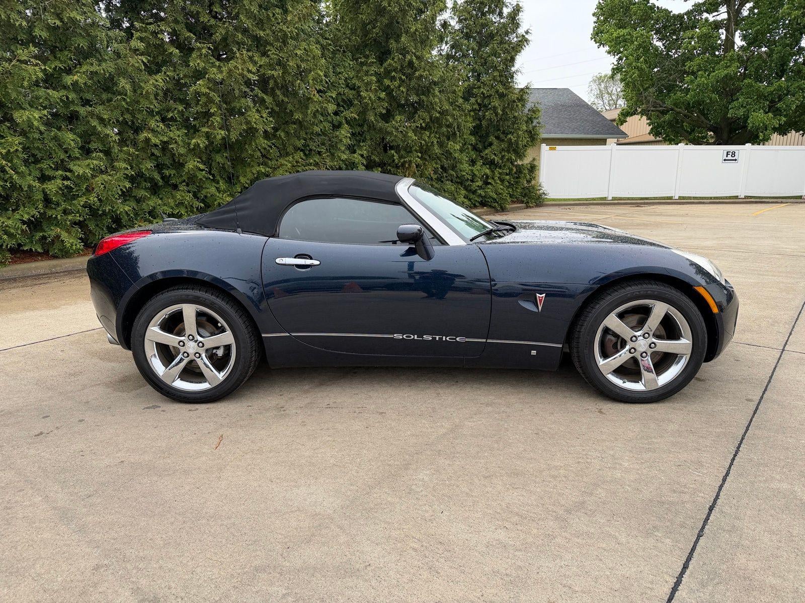2008 Pontiac Solstice Base