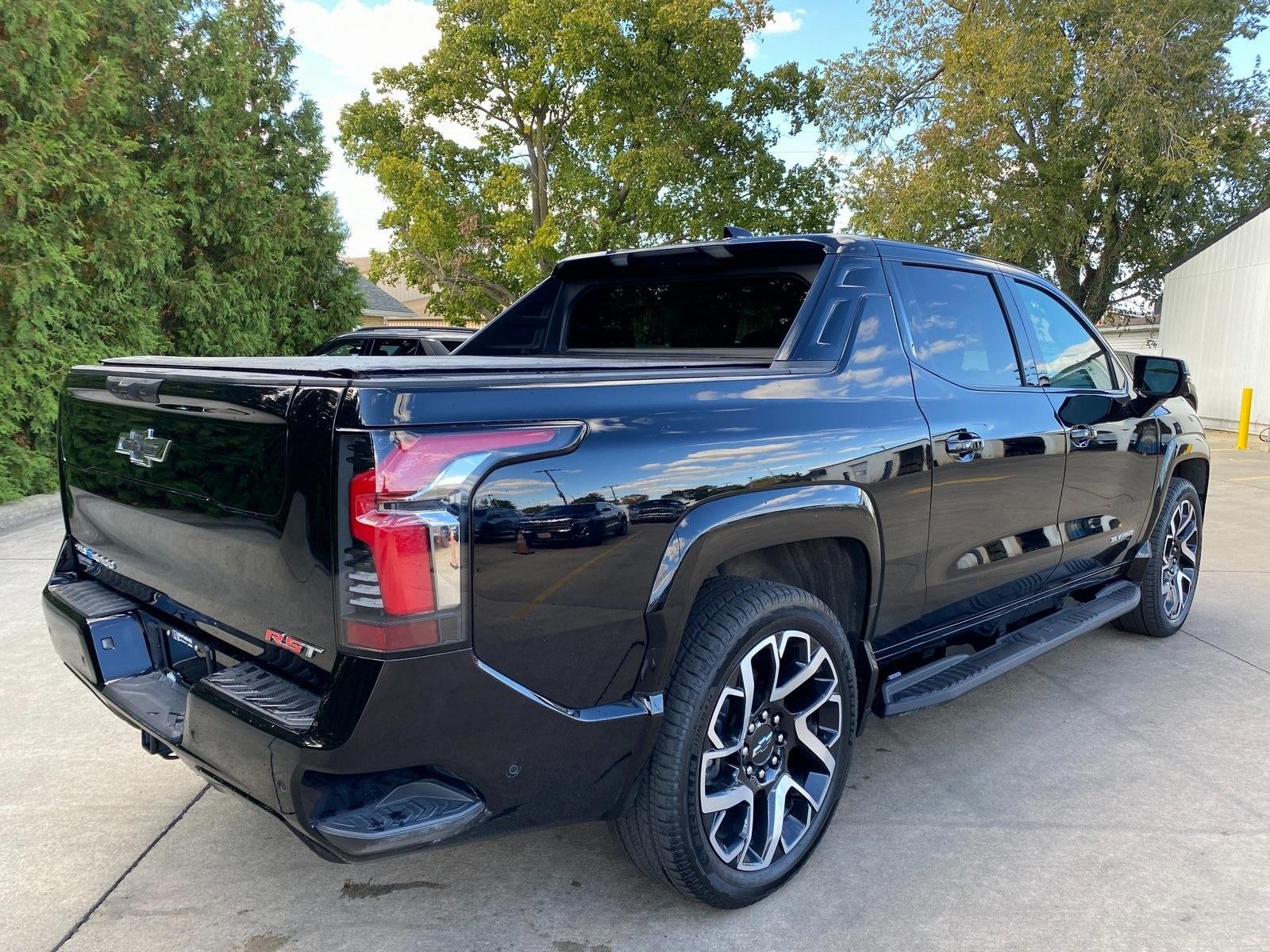 2024 Chevrolet Silverado EV RST
