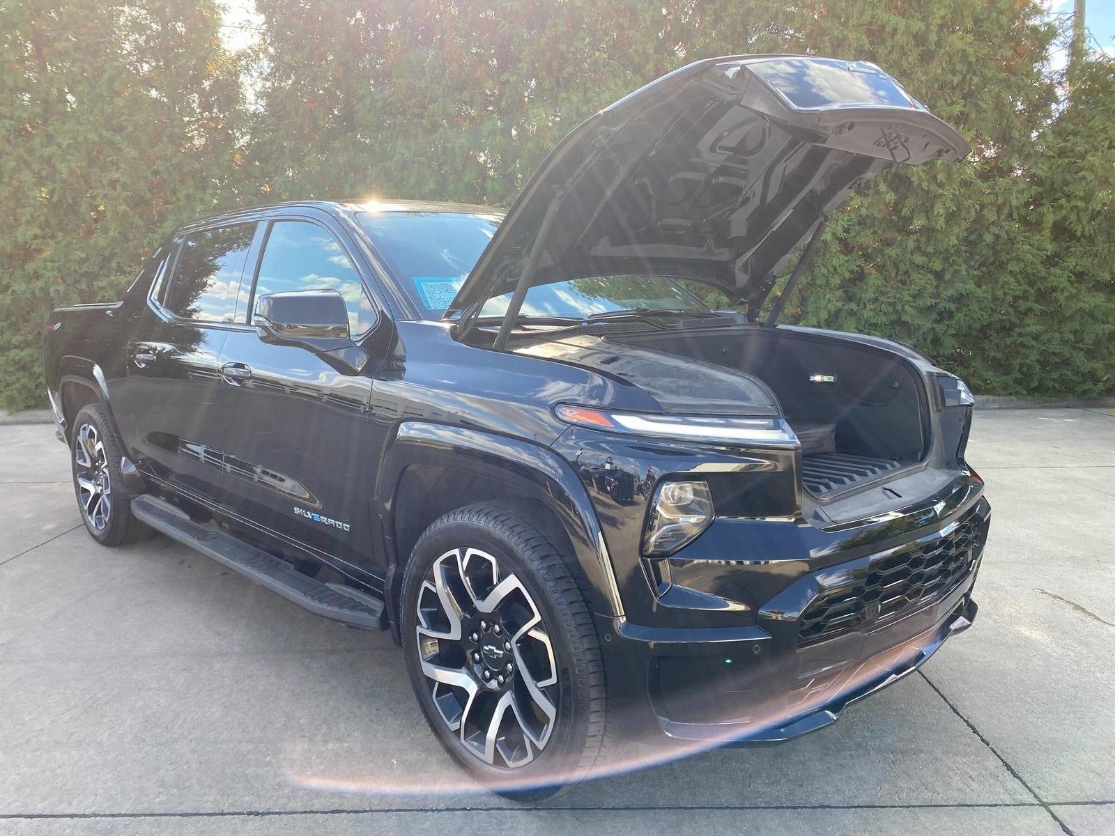 2024 Chevrolet Silverado EV RST