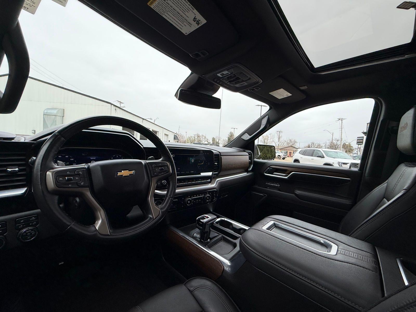 2022 Chevrolet Silverado 1500 High Country