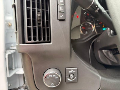 2025 GMC Savana Cutaway 3500 Base