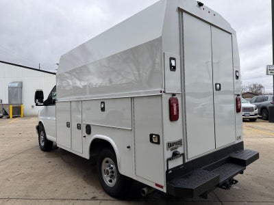 2025 GMC Savana Cutaway 3500 Base