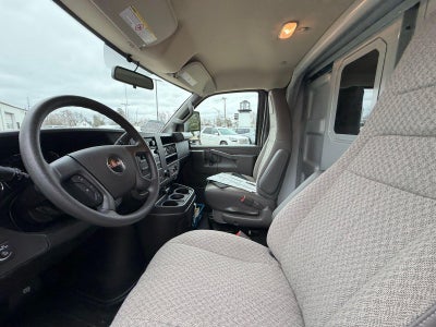 2025 GMC Savana Cutaway 3500 Base