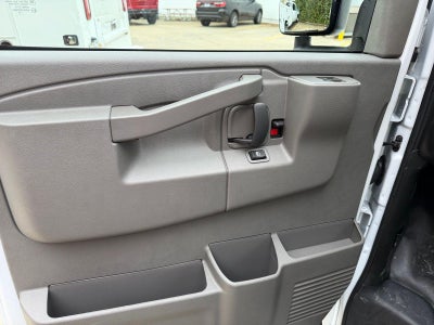 2025 GMC Savana Cutaway 3500 Base