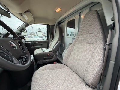 2025 GMC Savana Cutaway 3500 Base