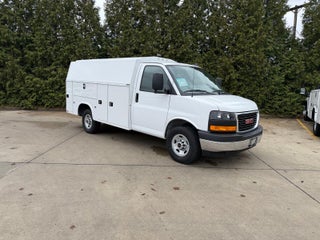 2025 GMC Savana Cutaway 3500 Base