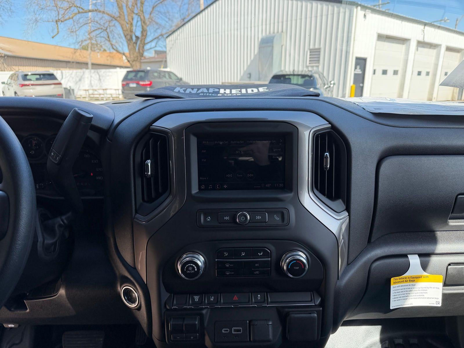 2026 GMC Sierra 3500 HD Chassis Cab Pro