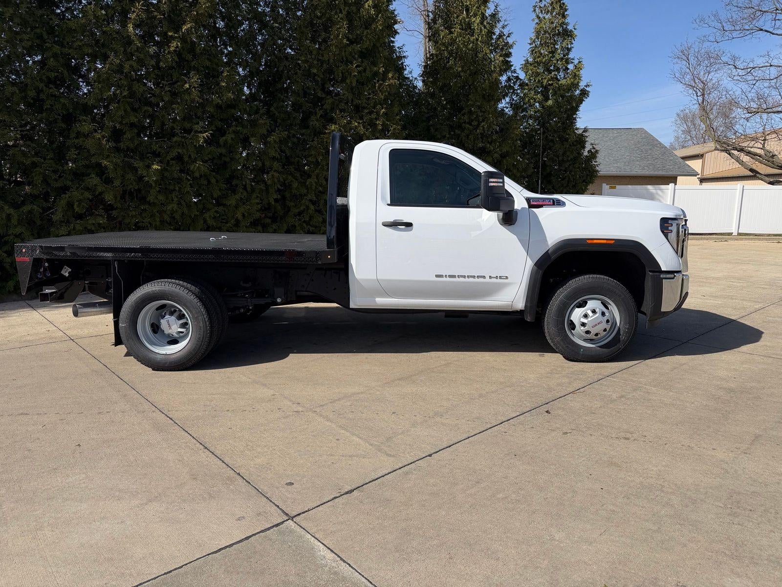 2026 GMC Sierra 3500 HD Chassis Cab Pro