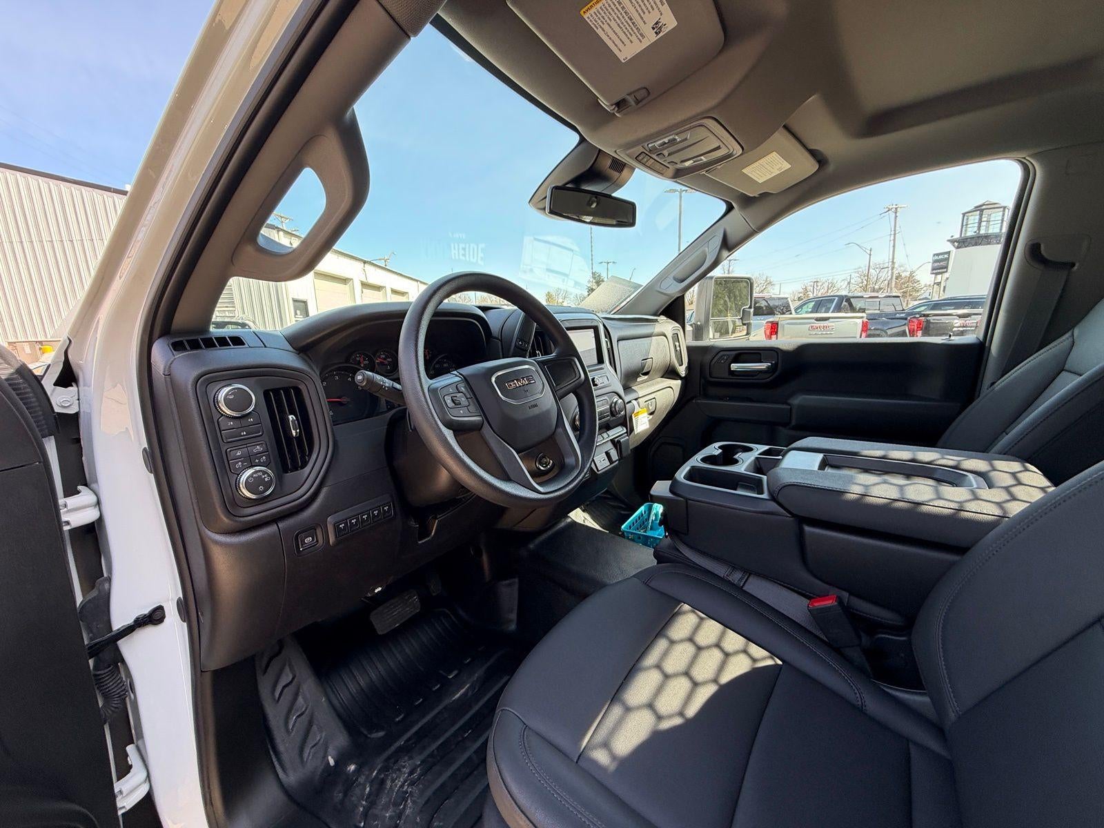 2026 GMC Sierra 3500 HD Chassis Cab Pro