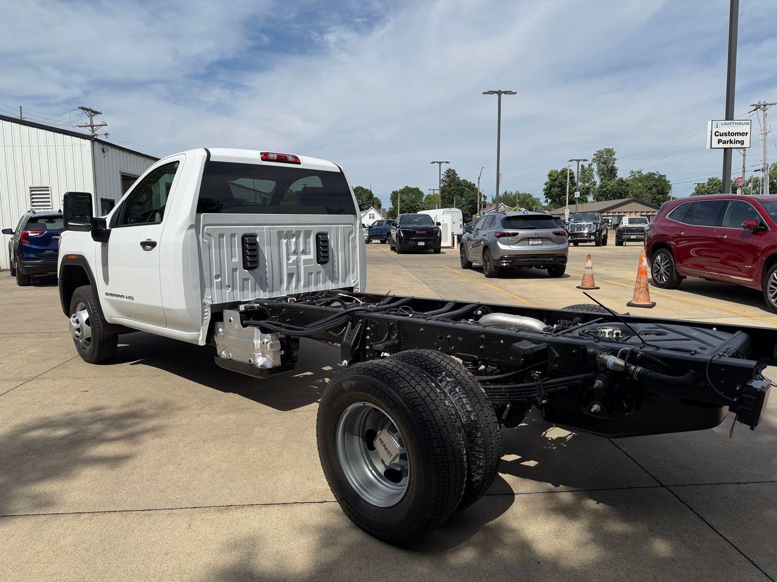 2026 GMC Sierra 3500 HD Chassis Cab Pro