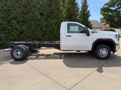 2026 GMC Sierra 3500 HD Chassis Cab Pro