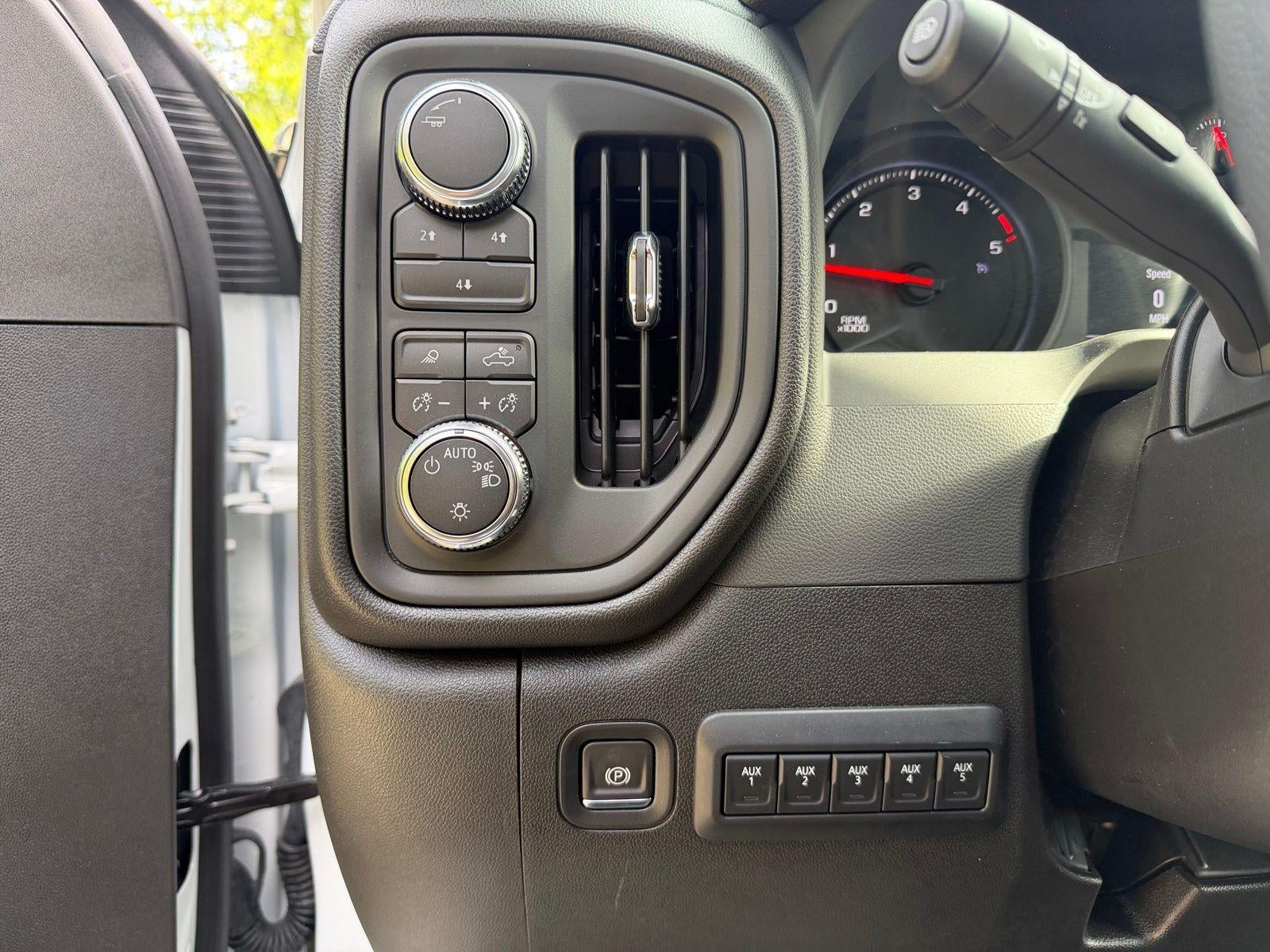 2026 GMC Sierra 3500 HD Chassis Cab Pro