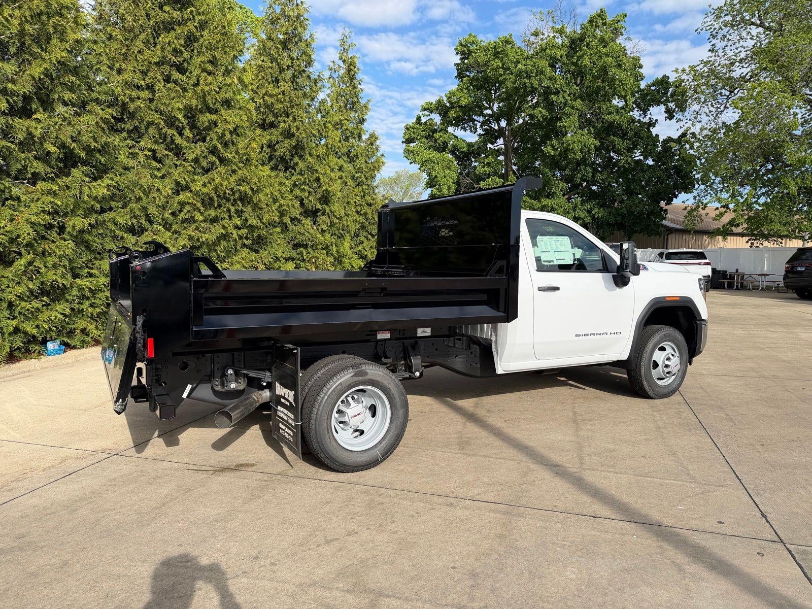 2026 GMC Sierra 3500 HD Chassis Cab Pro