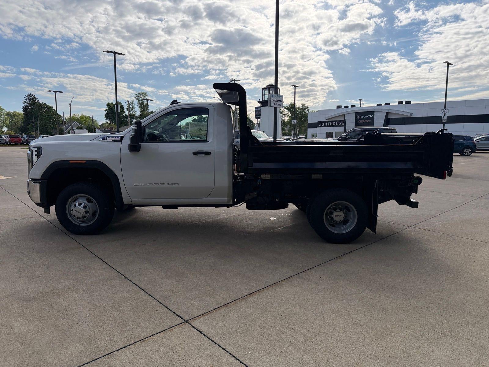 2026 GMC Sierra 3500 HD Chassis Cab Pro
