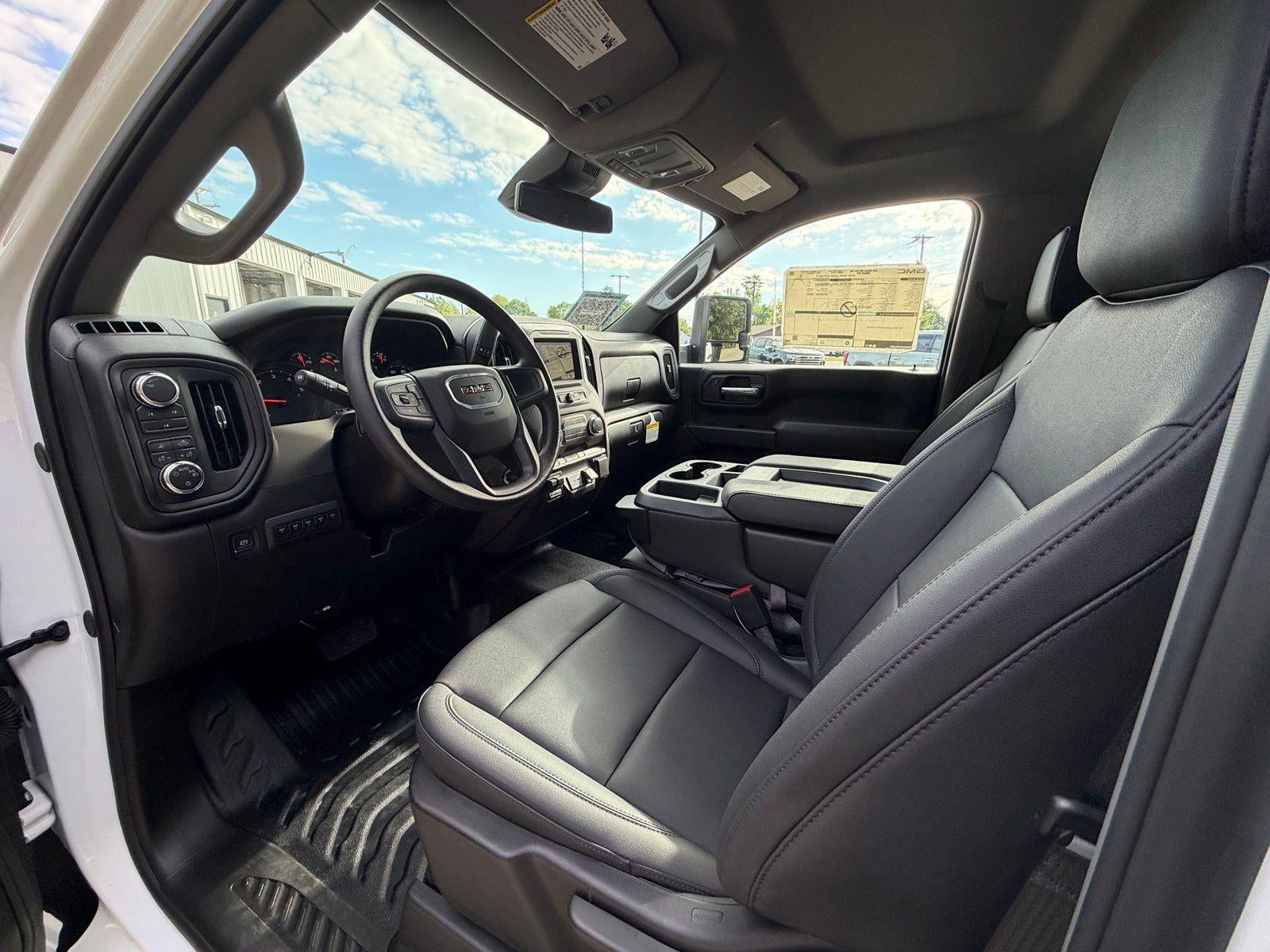 2026 GMC Sierra 3500 HD Chassis Cab Pro