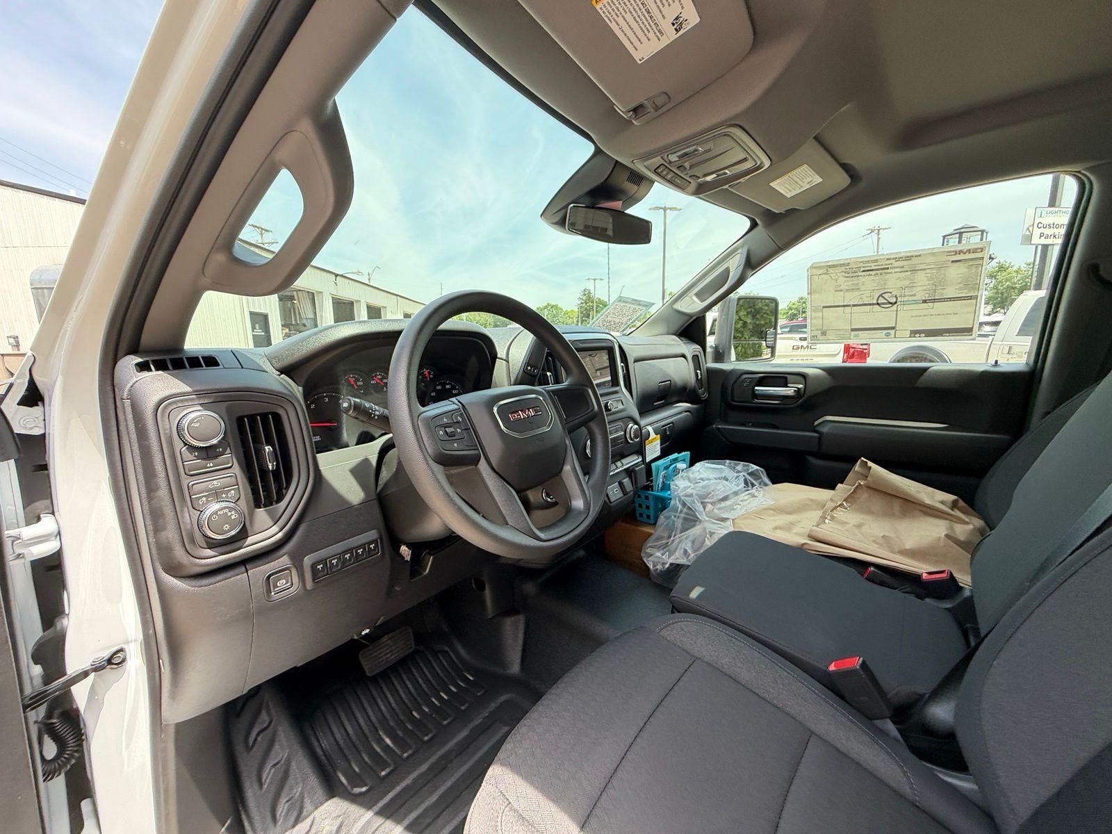 2026 GMC Sierra 3500 HD Chassis Cab Pro