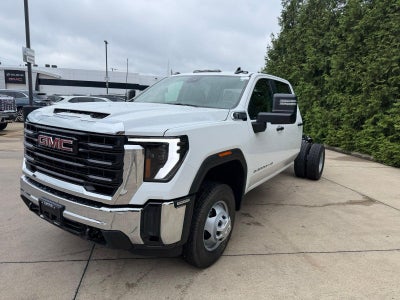 2026 GMC Sierra 3500 HD Chassis Cab Pro