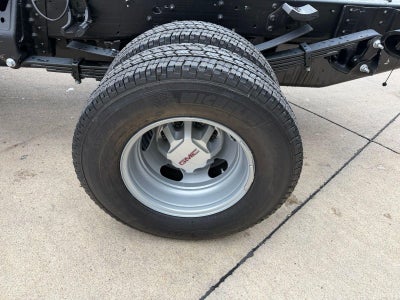2026 GMC Sierra 3500 HD Chassis Cab Pro