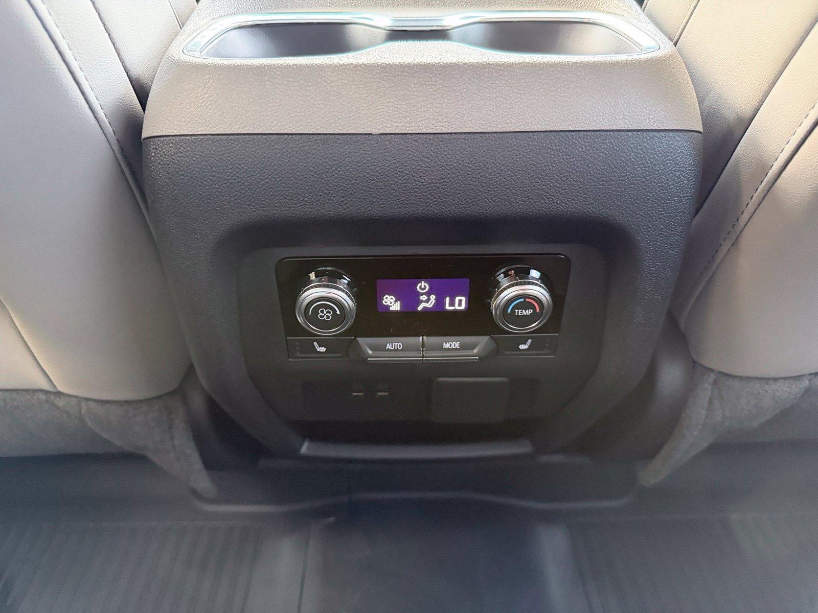 2027 GMC Acadia AWD Elevation