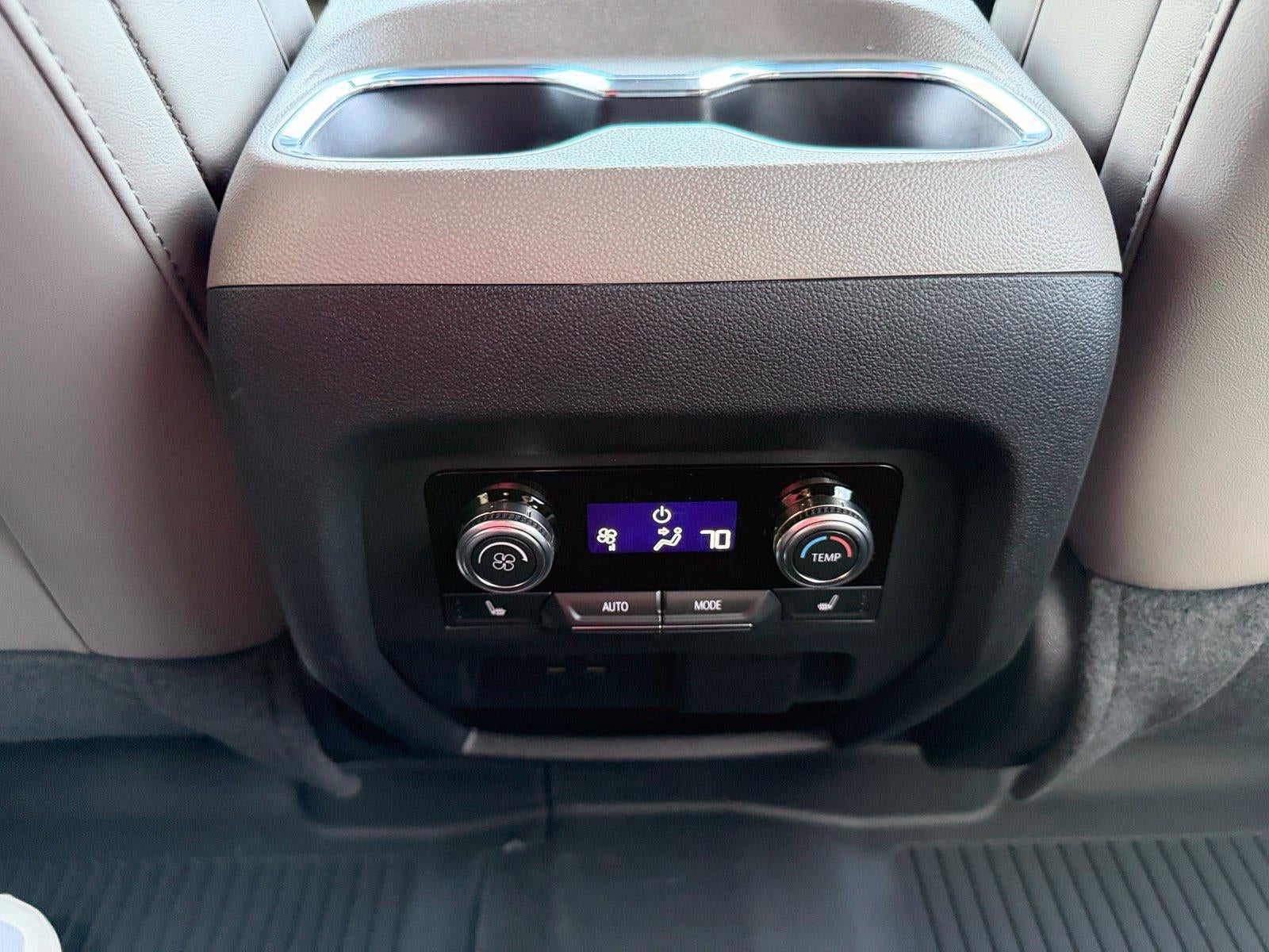 2027 GMC Acadia AWD Elevation