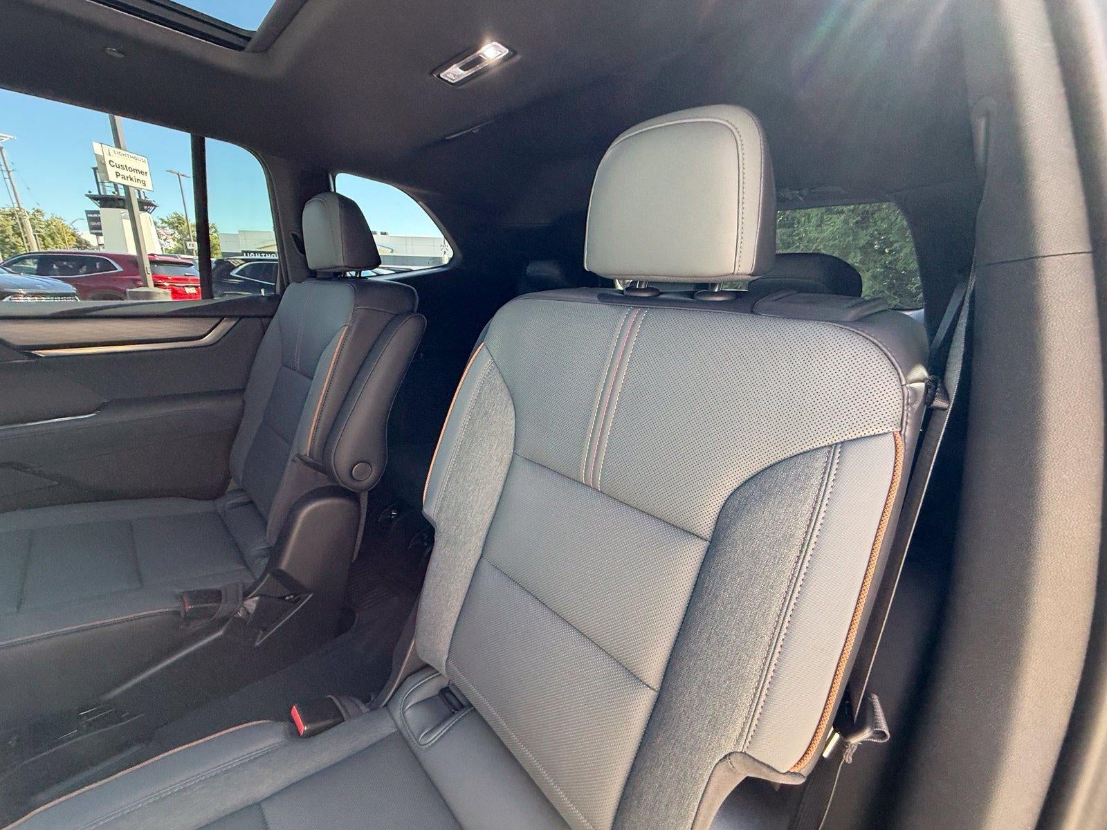 2027 GMC Acadia AWD AT4