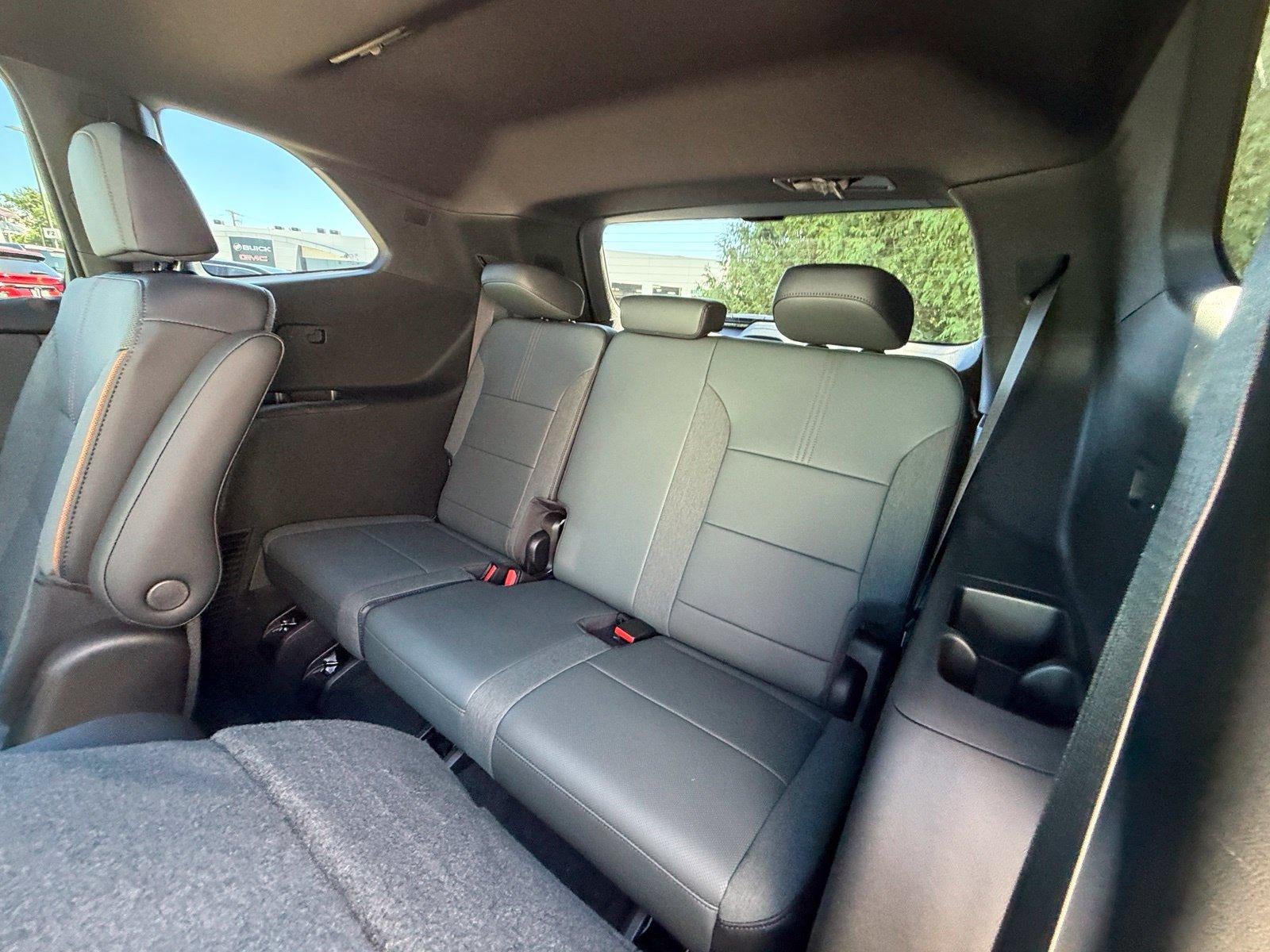 2027 GMC Acadia AWD AT4