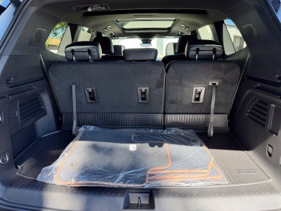 2027 GMC Acadia AWD AT4
