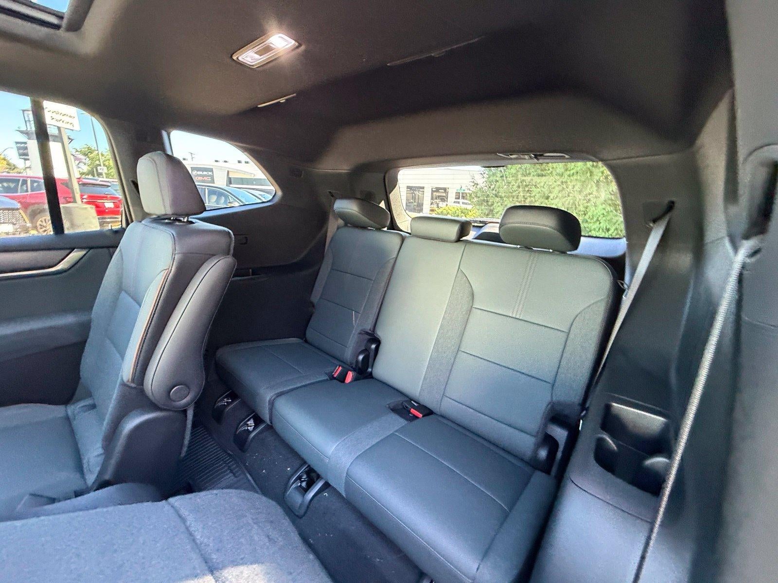 2027 GMC Acadia AWD AT4