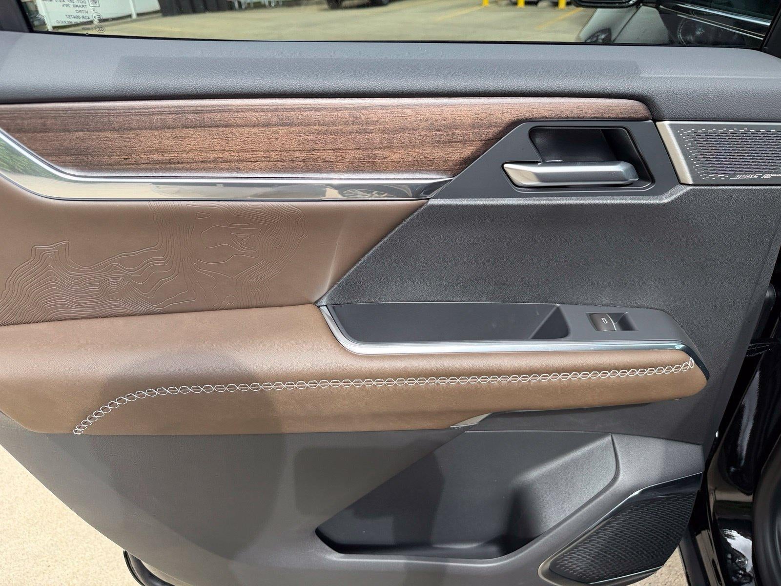 2027 GMC Acadia AWD Denali Ultimate
