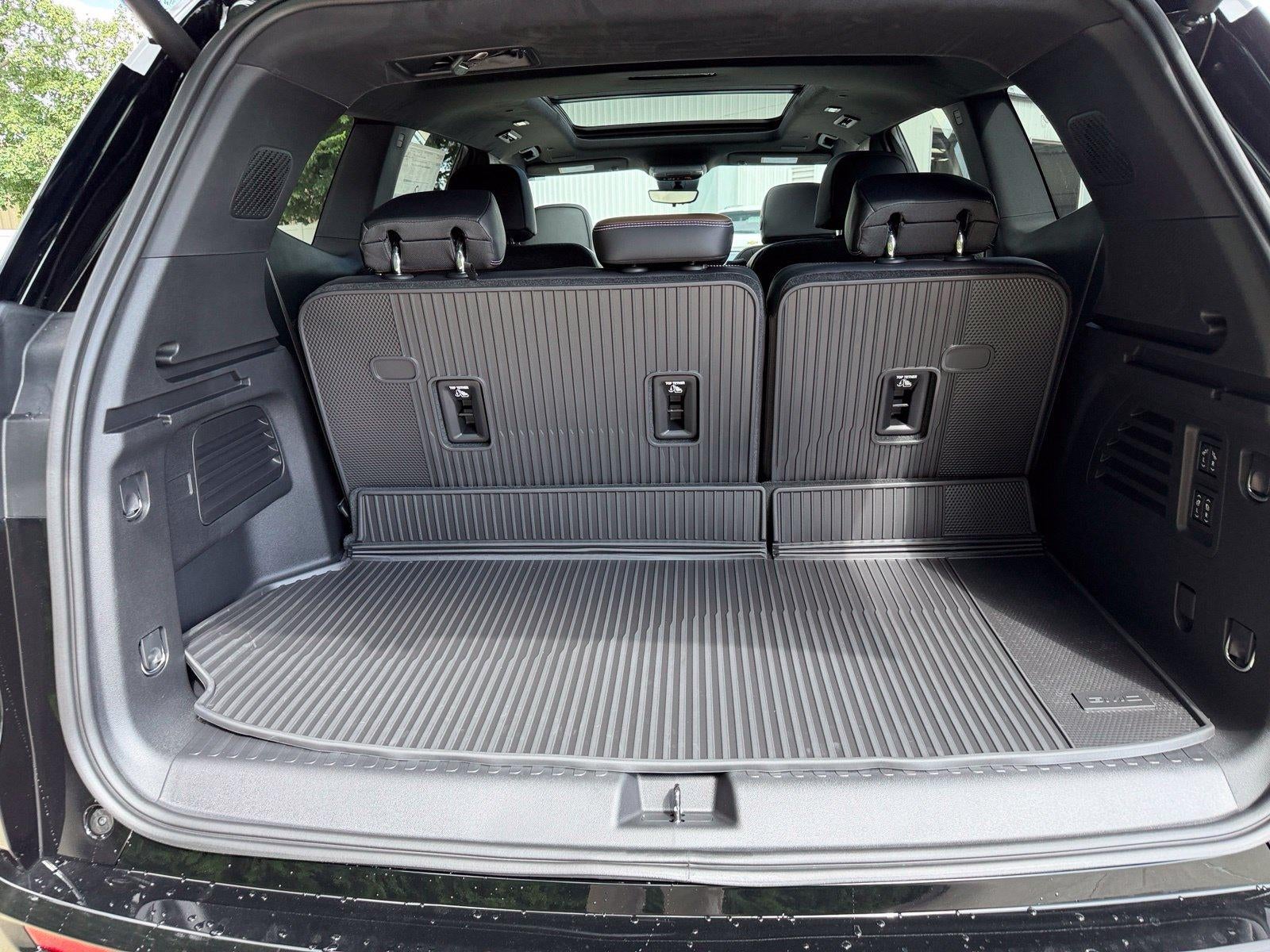 2027 GMC Acadia AWD Denali Ultimate