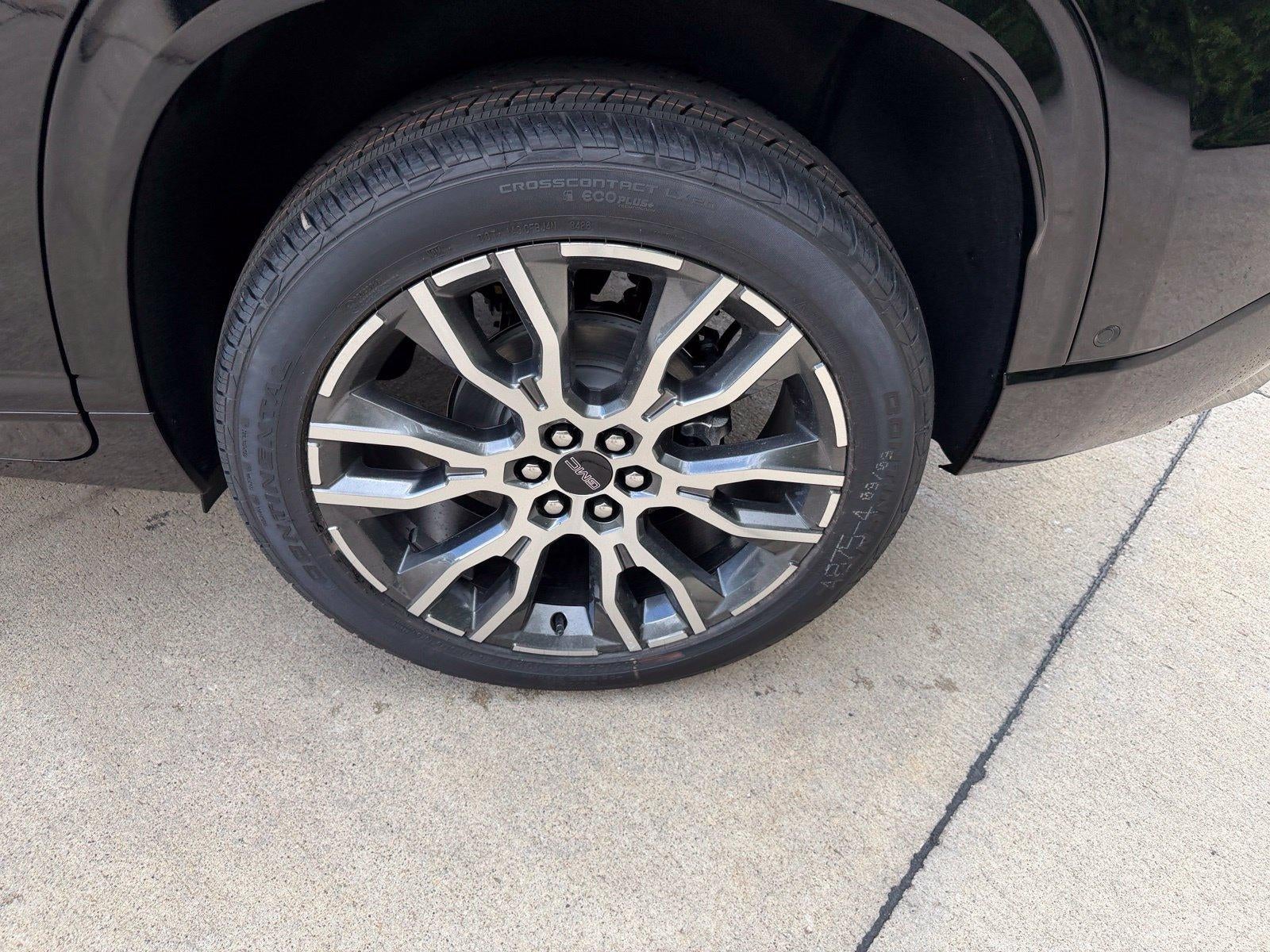 2027 GMC Acadia AWD Denali Ultimate