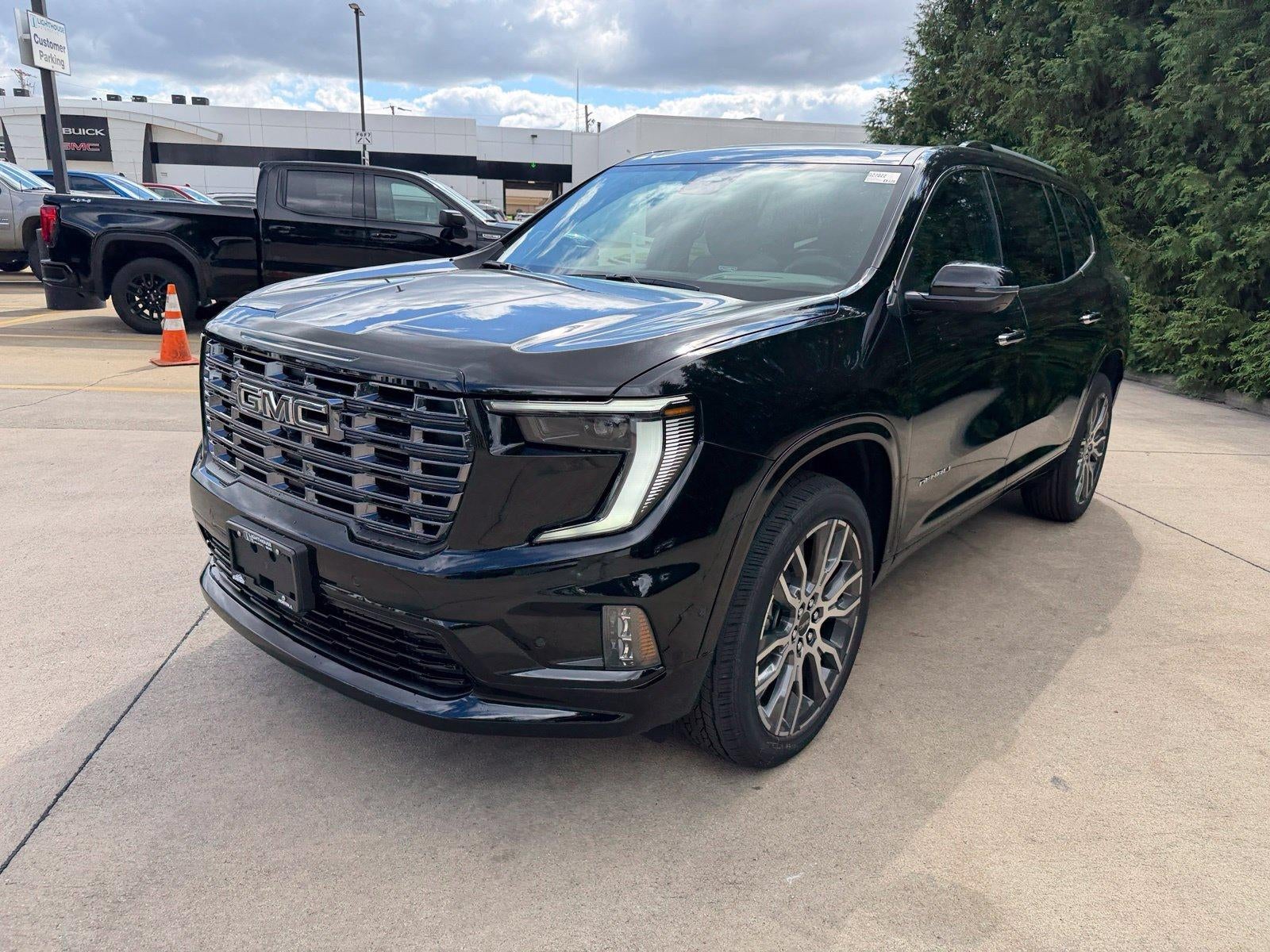 2027 GMC Acadia AWD Denali Ultimate