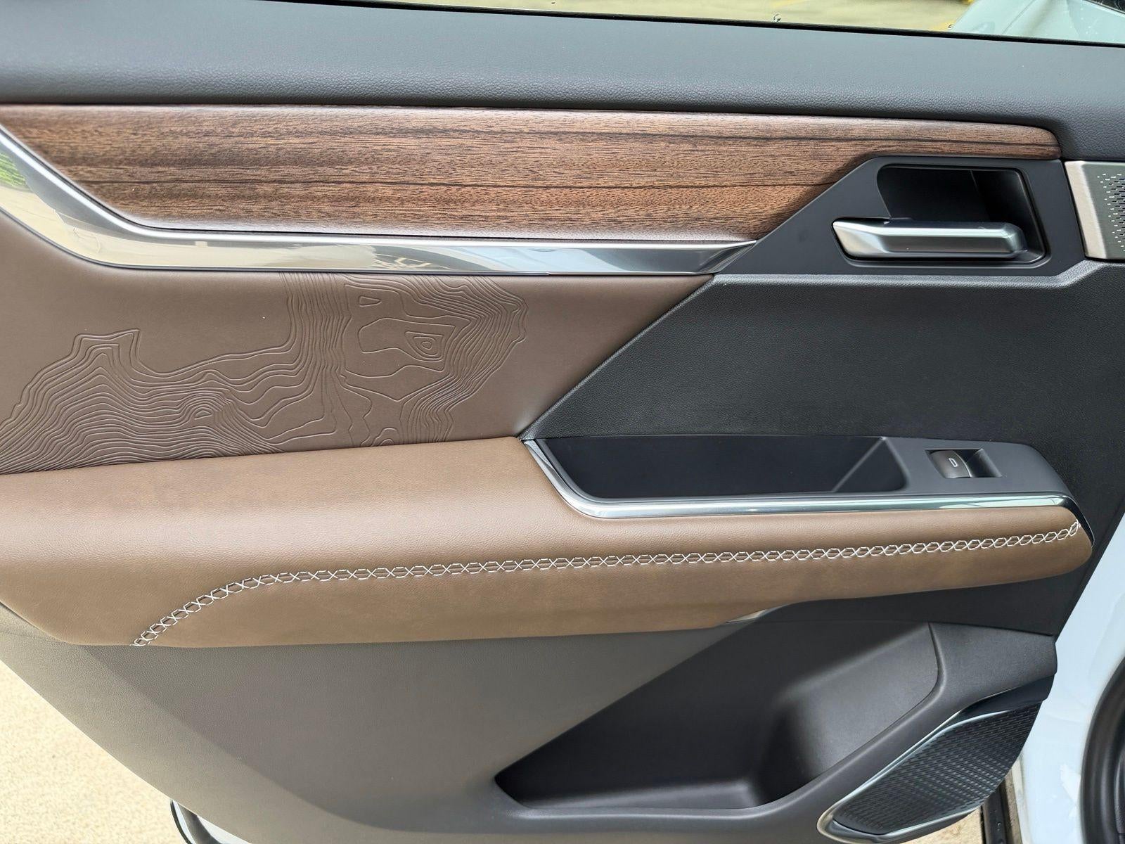 2027 GMC Acadia AWD Denali Ultimate
