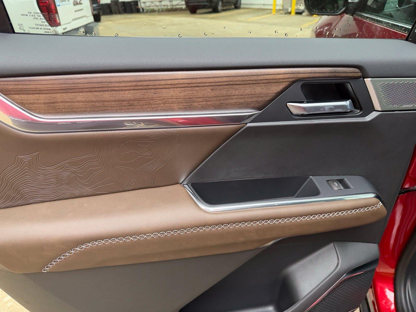 2027 GMC Acadia AWD Denali Ultimate