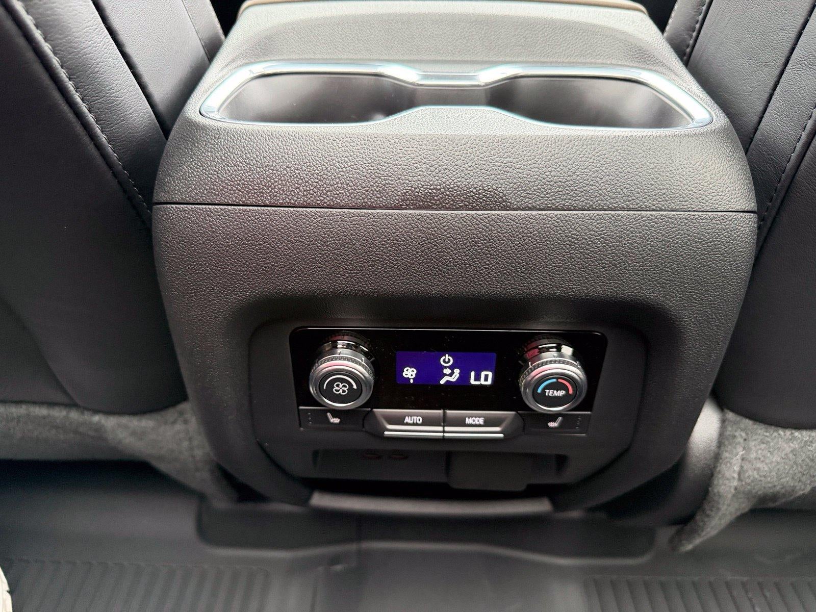2027 GMC Acadia AWD Denali Ultimate